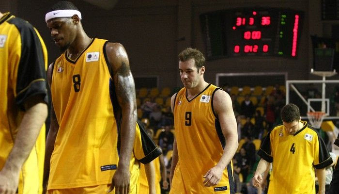 Η αποχή των παικτών καλά κρατεί