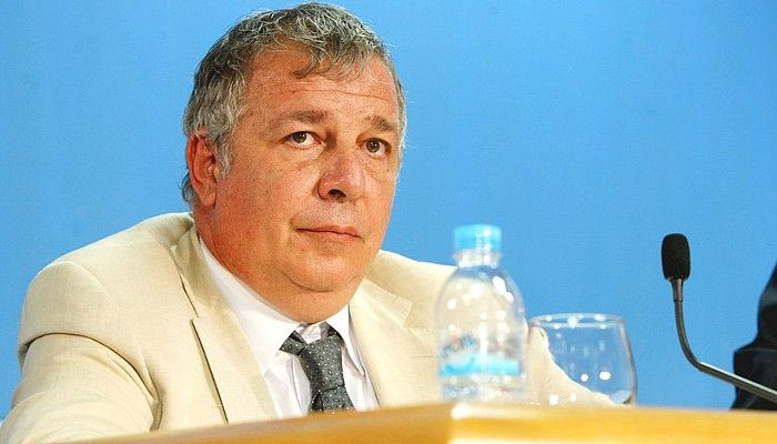 Μεταξύ Χάρβαρντ και Καυτανζόγλειου