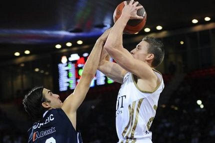 Ρεάλ – Εφές 104-84