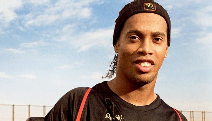 Η οικονομική πρόκληση της μεταγραφής Ροναλντίνιο