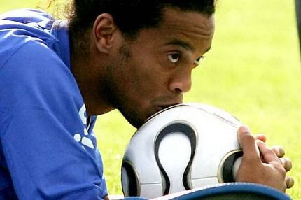 Η αλήθεια και τα… μαγικά του Ροναλντίνιο