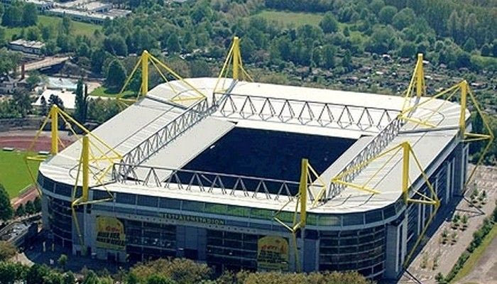 Εν αναμονή του Ντόρτμουντ-Σάλκε