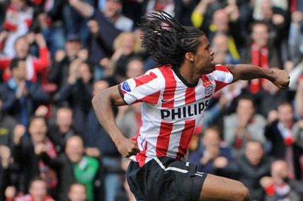 13η αγ.: “Καθάρισε” ο Βινάλντουμ για την Αϊντχόφεν