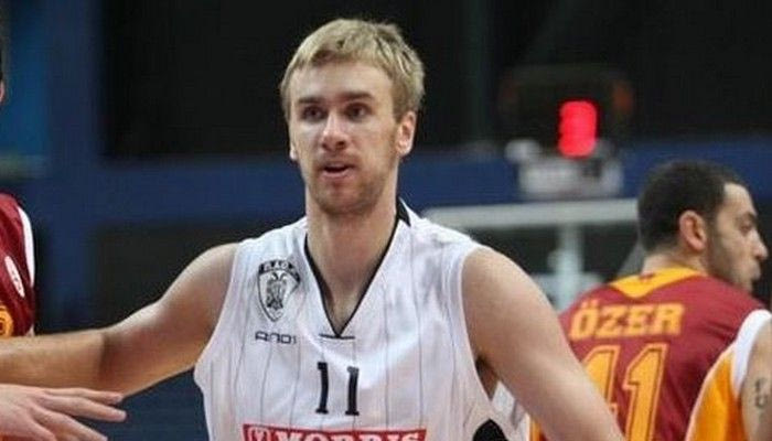 Φεύγει ο Αντριουσκεβίτσιους, αγωνία για Κοβίλ