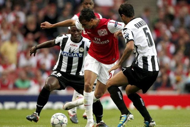 Η πρώτη σφαλιάρα και η… αγγαρεία