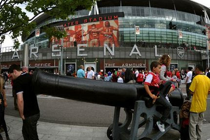 Χριστούγεννα σπίτι τους Άρσεναλ και Γουλβς!