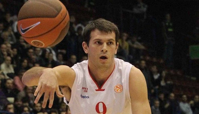 Αρμάνι-Σαρλερουά 88-53