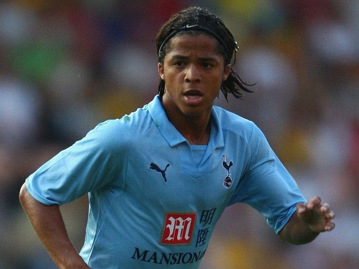 Ο ντος Σάντος στο δρόμο για Σεβίλλη