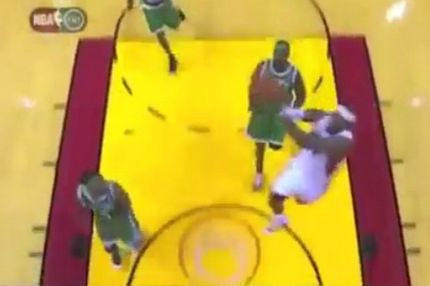 Φανταστικό alley oop του ΛεΜπρόν