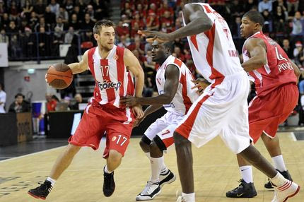 Θλάση ο Μάντζαρης, καλύτερα ο Λουκάς