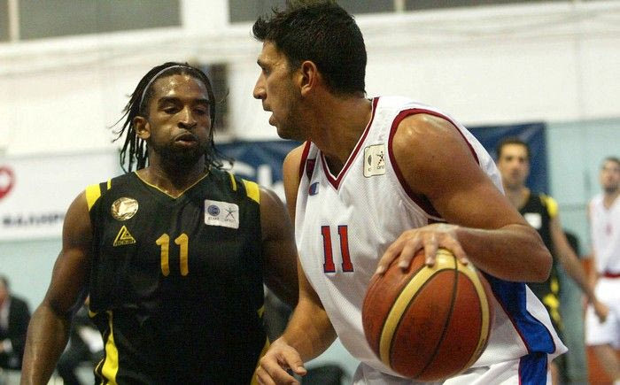 Παρατείνεται η απουσία Μπατή