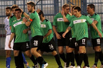 Ανεβαίνει ο Πανθρακικός