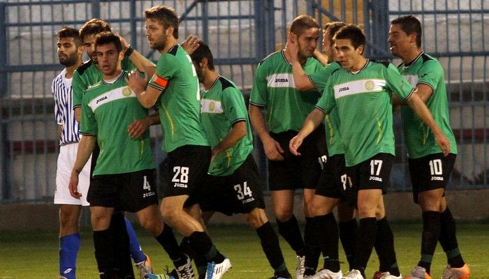 Ανεβαίνει ο Πανθρακικός