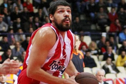 Νυστέρι για Παπαδόπουλο