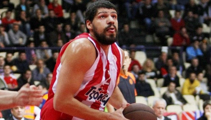 Νυστέρι για Παπαδόπουλο