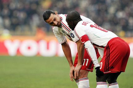 15η αγ.: Γκέλα με εύνοια για Μίλαν, νέα απώλεια για Νάπολι