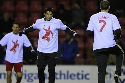 Στήριξη στον Σουάρες από τους συμπαίκτες του (photos)