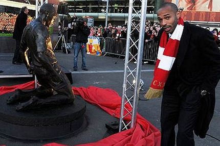 Το άγαλμα του Τιερί Ανρί στο Έμιρεϊτς και οι μνήμες από τα 226 γκολ