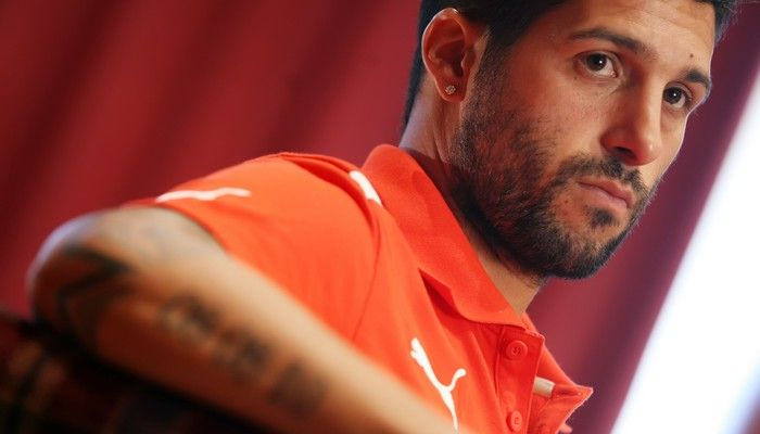 Ντομίνγκες: “Θα ματώνω τη φανέλα”