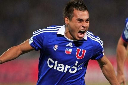 Χιλιανός επιθετικός, το πρώτο χτύπημα της Νάπολι