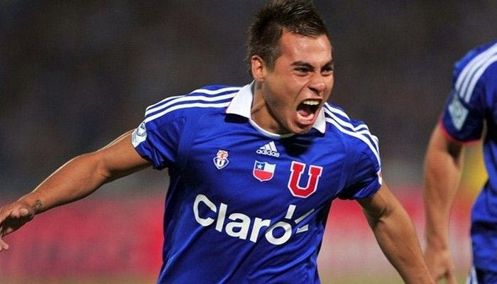 Χιλιανός επιθετικός, το πρώτο χτύπημα της Νάπολι