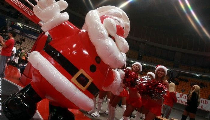 Το 2012 μην κάνεις διακρίσεις