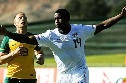 Δυσκολεύει για τον Βέλλιο. Ο Μόγιες δοκιμάζει τον επιθετικό Μπαμπλ