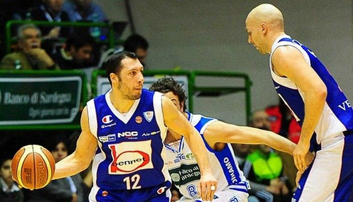 19η αγ.: Την… πάτησε η Καντού στη Σαρδηνία