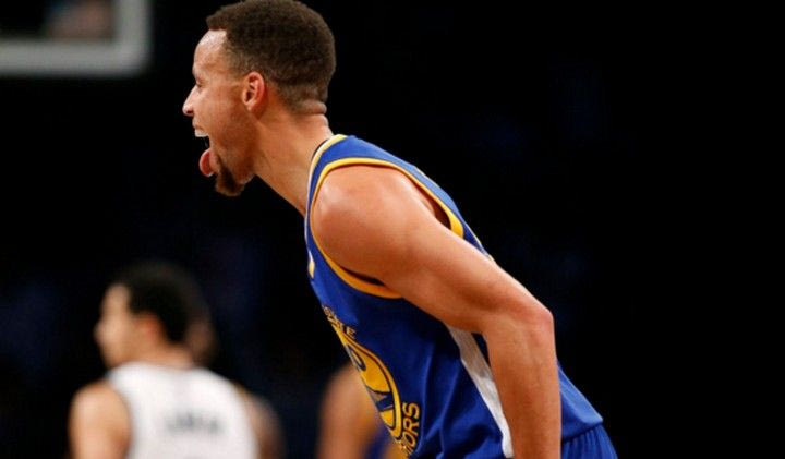 VIDEOS: Η “αβάσταχτη απλότητα” του Στέφεν Κάρι