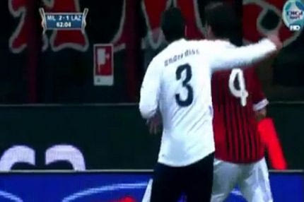 H γροθιά του Ντίας στον φαν Μπόμελ