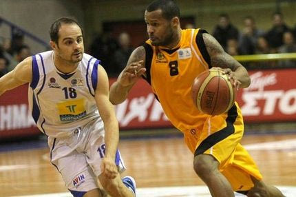 Απειλεί τον Τζέιμς η ΚΑΕ