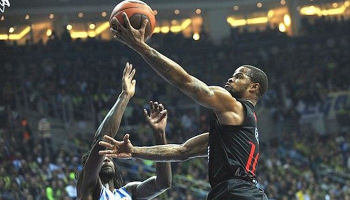 Φενέρμπαχτσε-Μιλάνο 65-63