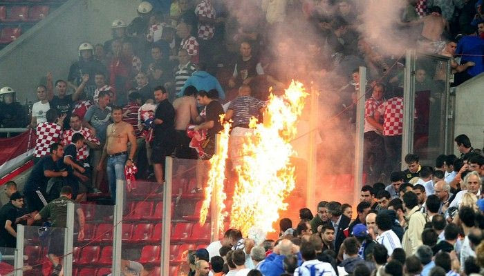 Πρόστιμο και τιμωρία της έδρας