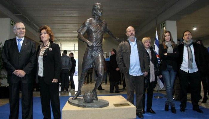 Άγαλμα προς τιμήν του αδικοχαμένου Χάρκε