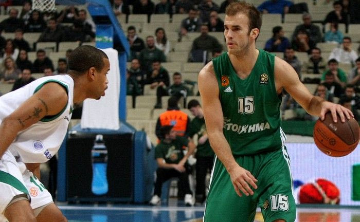 Ο μαύρος Λάκοβιτς και ο χλωμός Καλάθης