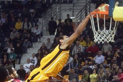 FIBA: Το κάρφωμα της χρονιάς