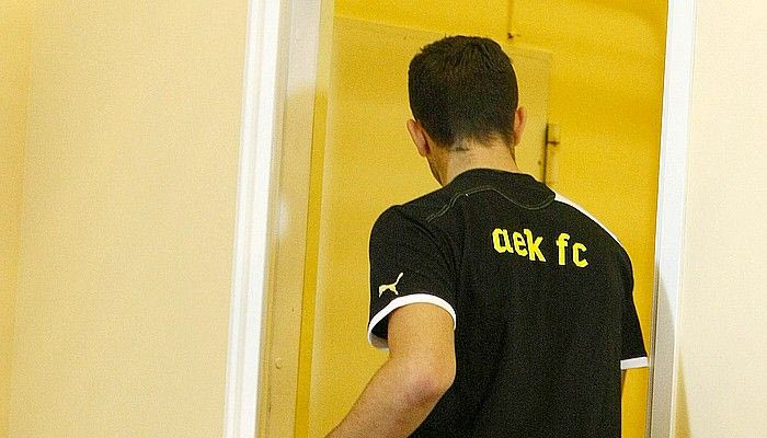 Οι… Μανωλάδες έριξαν την ΑΕΚ