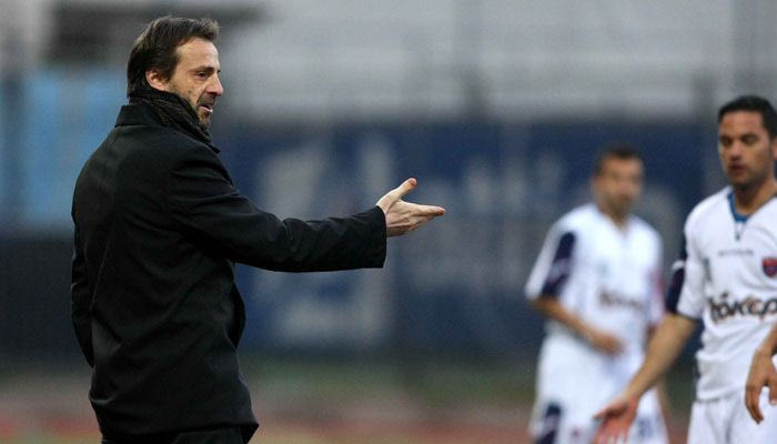 Μάντζιος: “Ψάχνουμε για επιθετικό”