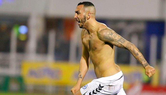 Τάτος: “Ο Μήτρογλου πέτυχε ένα πανέμορφο γκολ”