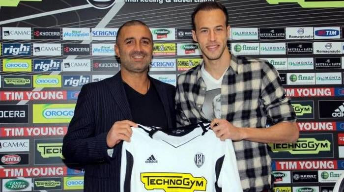 Μόρας: “Θα βοηθήσω για τη σωτηρία”