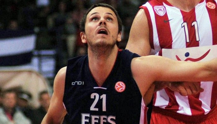 Νάχμπαρ, το… χαρτί της Ούνιξ