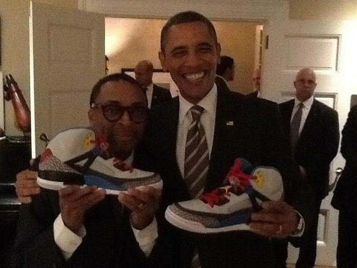 Ο Σπάικ Λι δώρισε ακυκλοφόρητα Air Jordans στον Ομπάμα!
