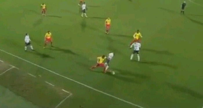 Κλείσε τα πόδια