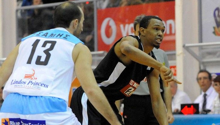 Απειλεί με προσφυγή ο Στίγκερς