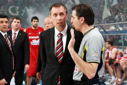 Την αυτοεξαίρεση του Τανατζή ζητά ο Ολυμπιακός