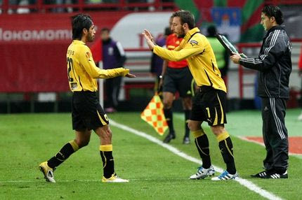 Χωρίς Βάργκας, Καφέ στη Λιβαδειά