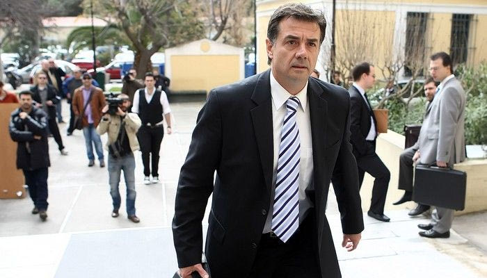 Την παρέμβαση Βασάρα για το… φαινόμενο Κωνσταντινέα ζητάει ο Μπάκος