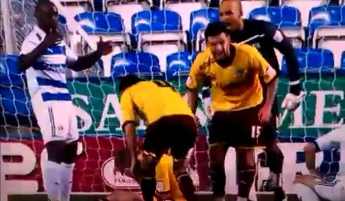 Θυσίασε το κεφάλι του για να μη φάει γκολ