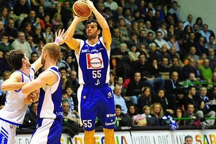 Καντού – Μακάμπι 82-74