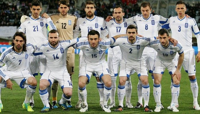 Η κριτική των Ελλήνων διεθνών